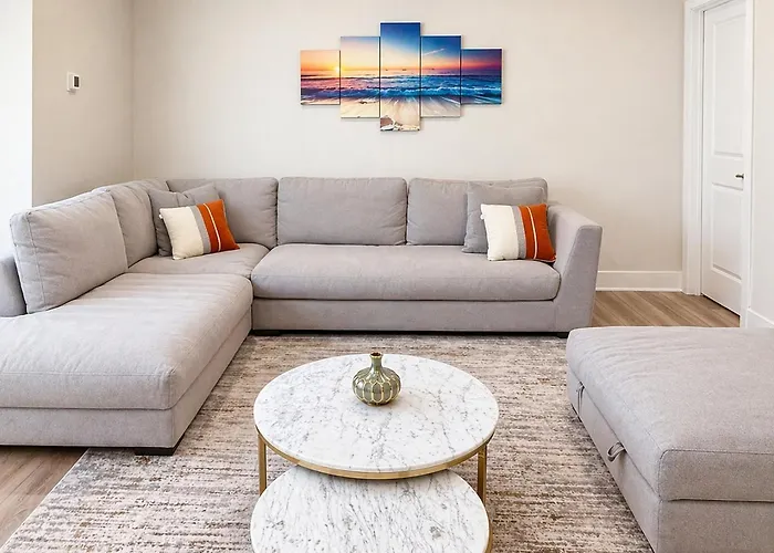 3 En-suite Townhome - 5 Min Walk To - Sleeps 10 - Community Pool Holiday home Ocean City