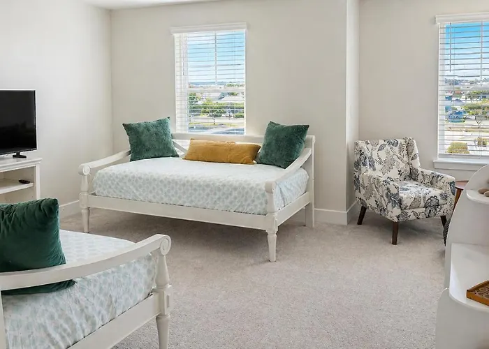 3 En-suite Townhome - 5 Min Walk To - Sleeps 10 - Community Pool Holiday home Ocean City